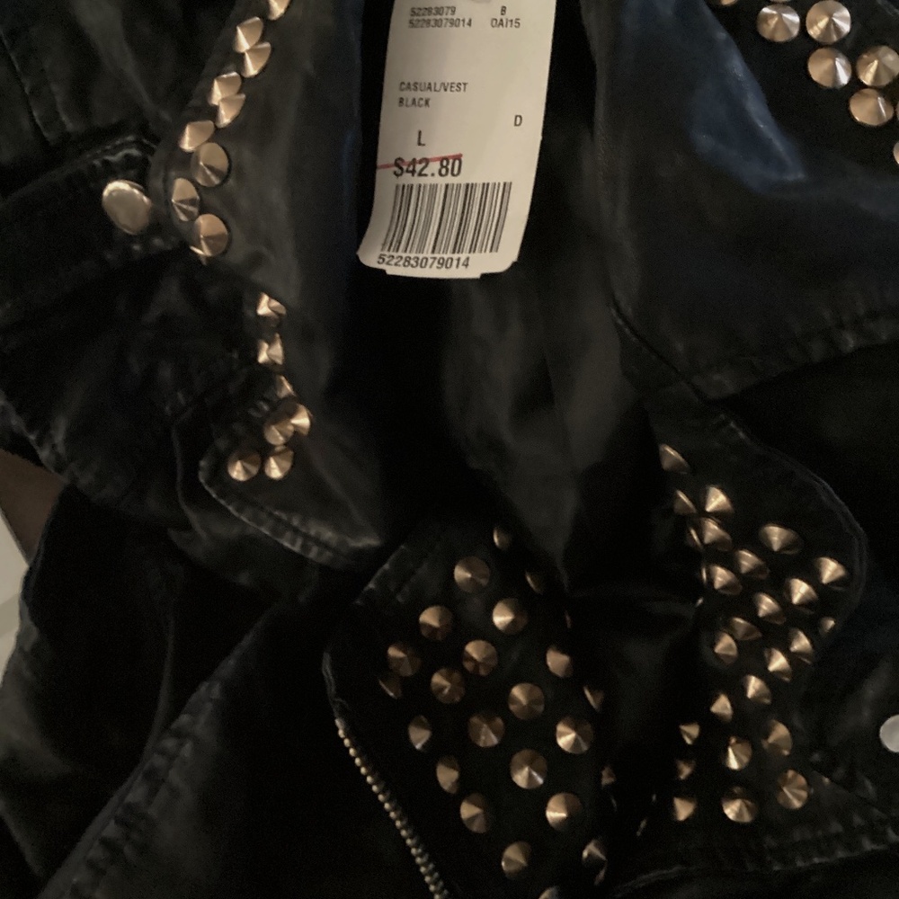 Forever 21 studded biker vest size large new with tags